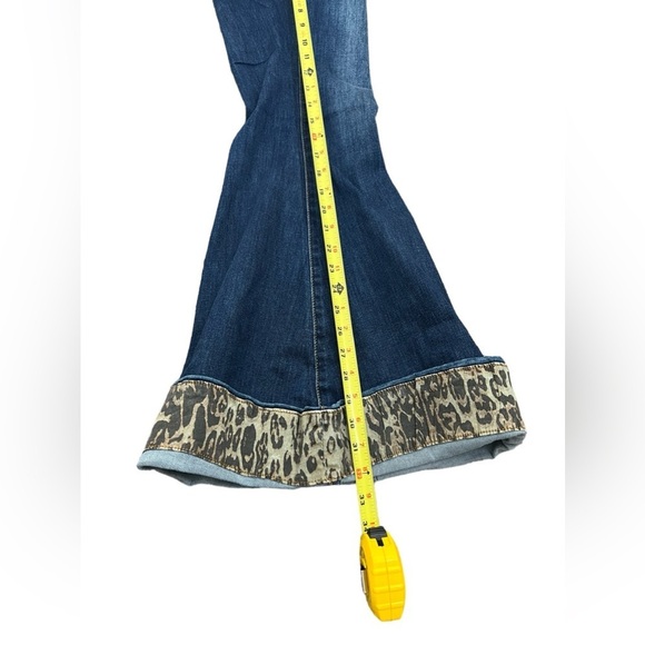 Lucky & Blessed Women’s Leopard Cuffed Denim Flare Jeans - Picture 11 of 13
